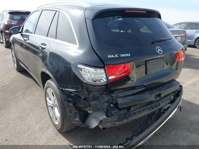 WDC0G4JB2HV009035 Mercedes-Benz GLC 300