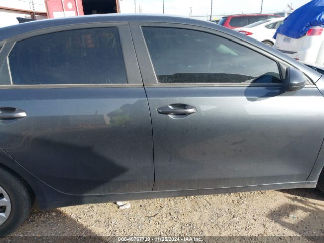 3KPF24AD9ME289907 KIA FORTE FE