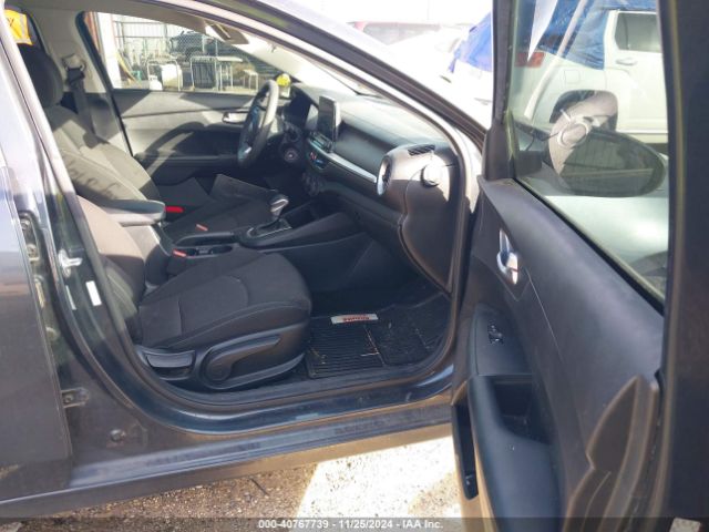 3KPF24AD9ME289907 KIA FORTE FE