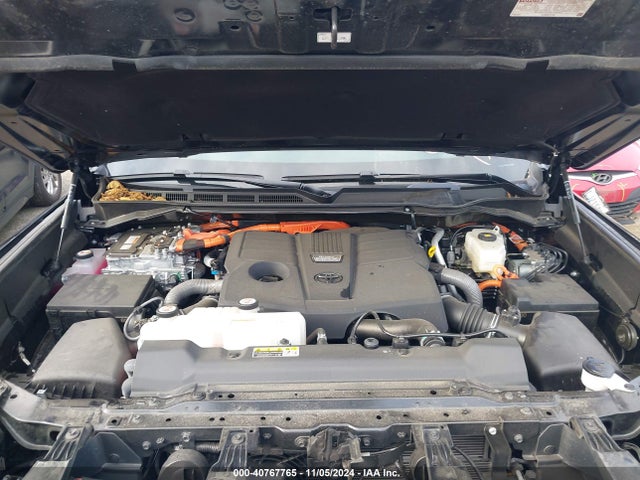 Toyota Sequoia Platinum 2024 7SVAAABA3RX025708 Image 10