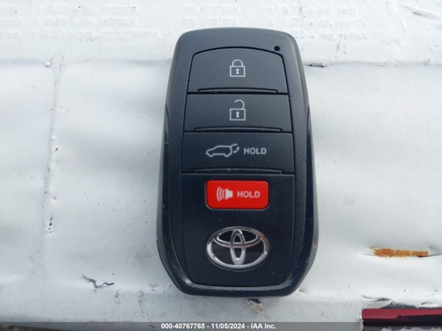 Toyota Sequoia Platinum 2024 7SVAAABA3RX025708 Image 11