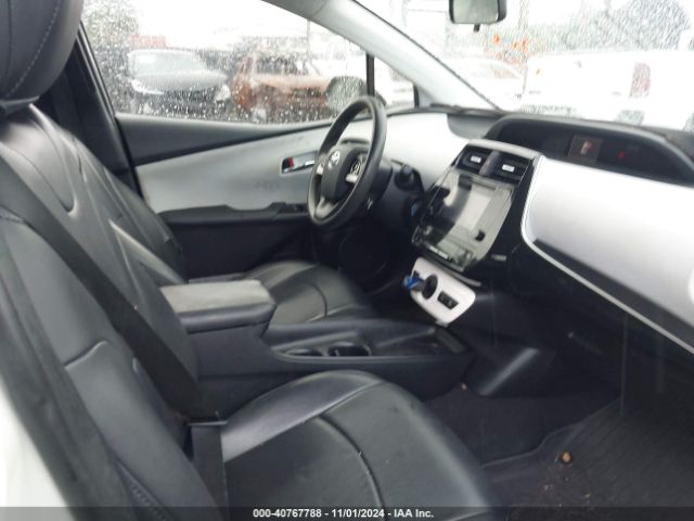 JTDKARFU3G3001527 Toyota Prius Three