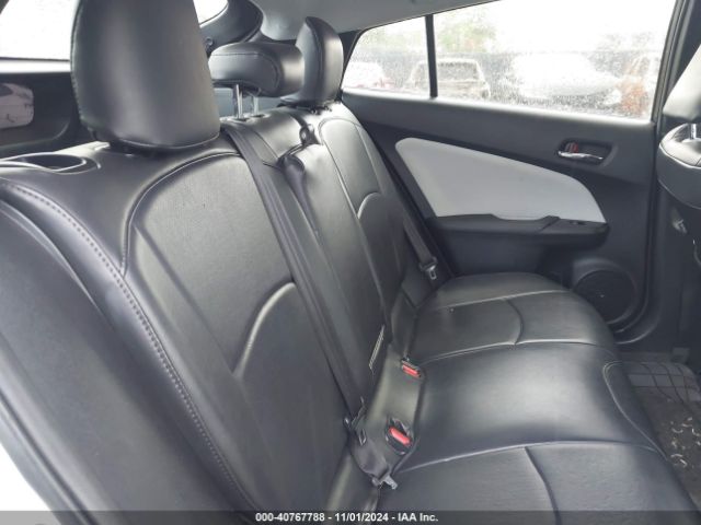 JTDKARFU3G3001527 Toyota Prius Three