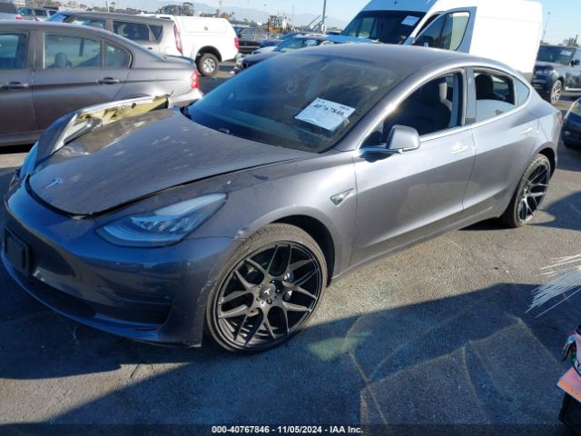 5YJ3E1EAXJF044208 Tesla Model 3 Long Range/mid Range