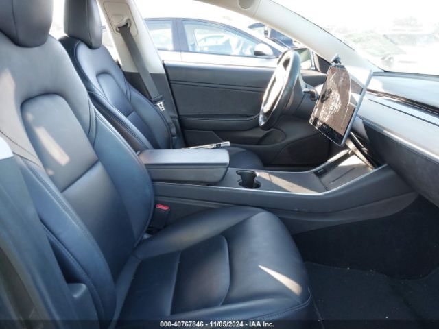 5YJ3E1EAXJF044208 Tesla Model 3 Long Range/mid Range