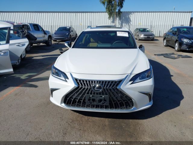58ADA1C12PU031623 Lexus ES 300H