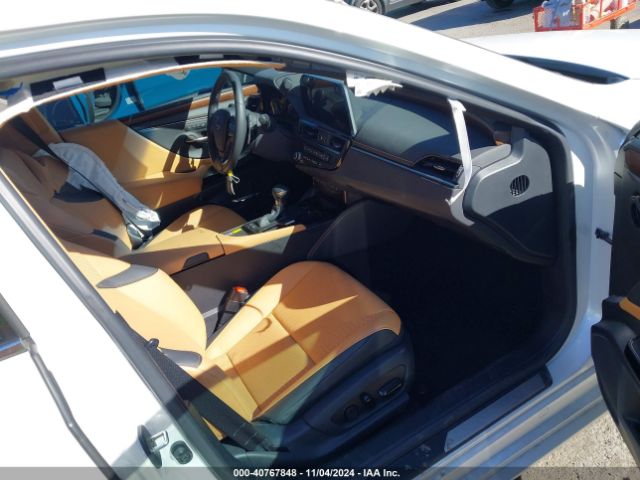 58ADA1C12PU031623 Lexus ES 300H