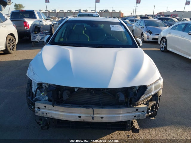 4T1B21HK6KU512111 Toyota Camry Hybrid Se