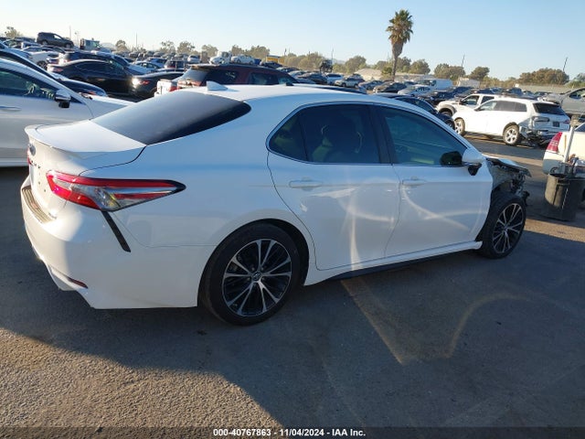 4T1B21HK6KU512111 Toyota Camry Hybrid Se