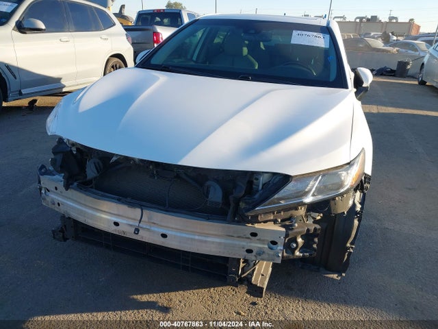 4T1B21HK6KU512111 Toyota Camry Hybrid Se
