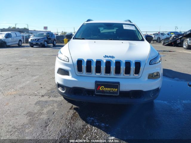 1C4PJLABXGW243884 Jeep Cherokee Sport