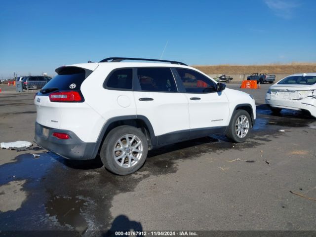 1C4PJLABXGW243884 Jeep Cherokee Sport