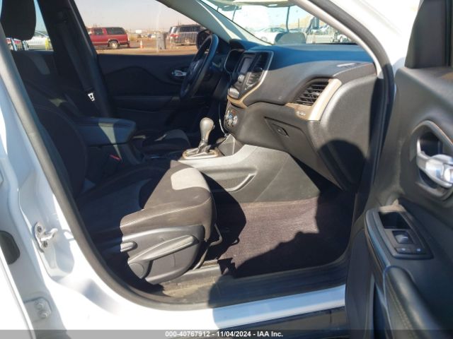 1C4PJLABXGW243884 Jeep Cherokee Sport