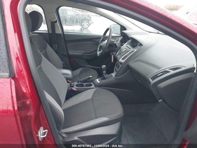 Ford FOCUS SE 2014 1FADP3K25EL144765 Image 5