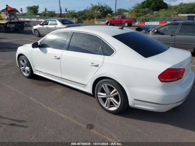 1VWCT7A35EC046657 Volkswagen Passat 1.8t Sel Premium