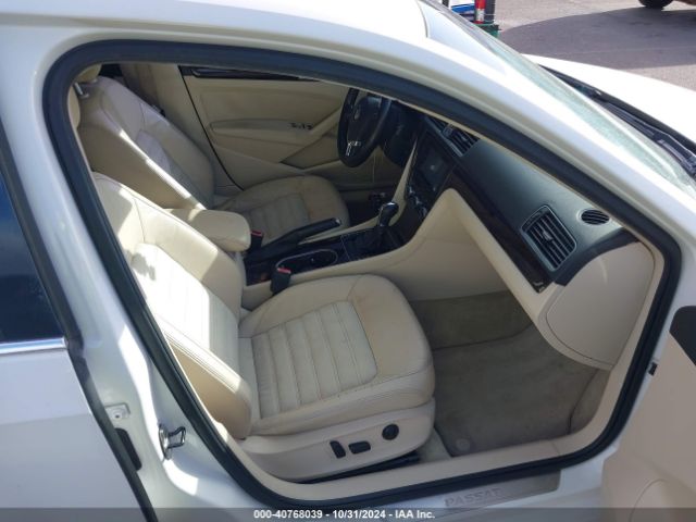 1VWCT7A35EC046657 Volkswagen Passat 1.8t Sel Premium