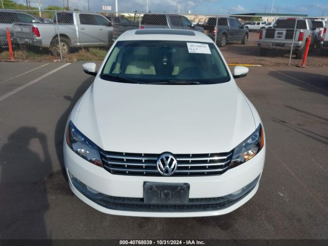 1VWCT7A35EC046657 Volkswagen Passat 1.8t Sel Premium
