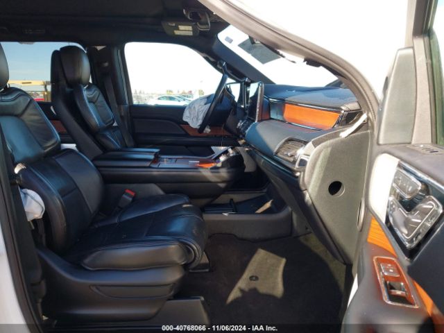 5LMJJ3LT9LEL11872 Lincoln Navigator Reserve L