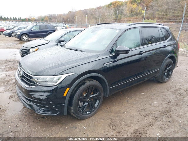 3VVCB7AX2PM074606 Volkswagen Tiguan 2.0t Se R-line Black