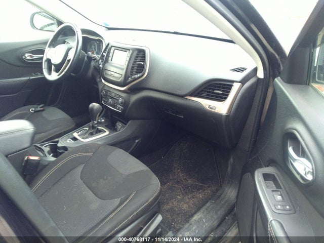 1C4PJMCB5FW793138 Jeep Cherokee Latitude