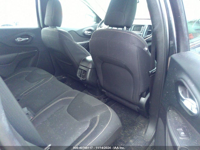 1C4PJMCB5FW793138 Jeep Cherokee Latitude