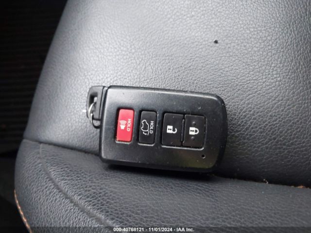 JTMJJREV7HD135250 Toyota Rav4 Hybrid Se