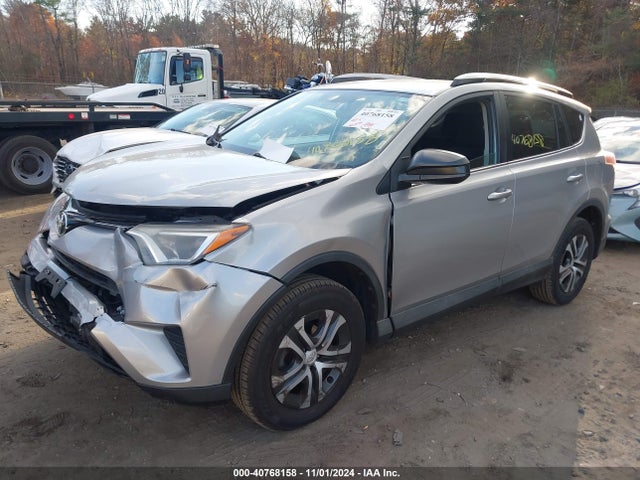 Toyota RAV4 LE 2016 2T3BFREV3GW481318 Image 2