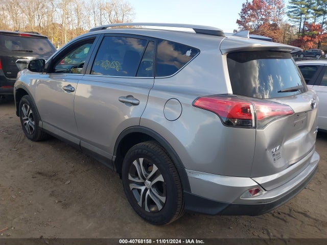 Toyota RAV4 LE 2016 2T3BFREV3GW481318 Image 3