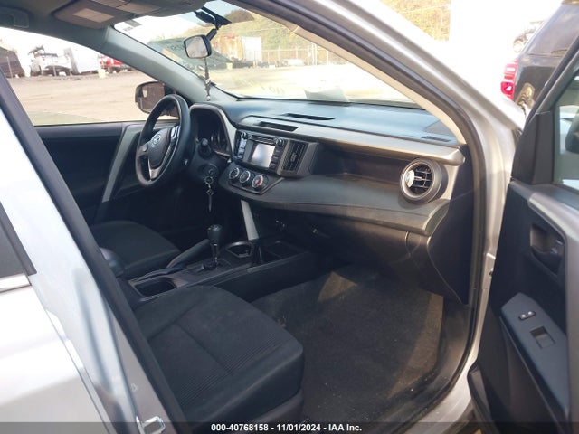 Toyota RAV4 LE 2016 2T3BFREV3GW481318 Image 5