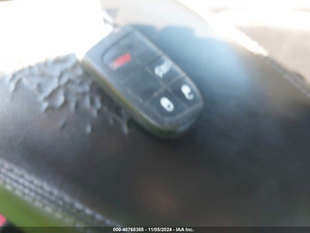 1C3CCCBB7GN117659 Chrysler 200 S