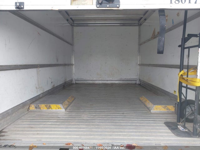 Ford Transit-350 Cab 2018 1FDBF8ZM7JKA99705 Image 8