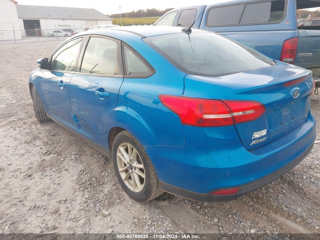 Ford FOCUS SE 2016 1FADP3F26GL354868 Image 3