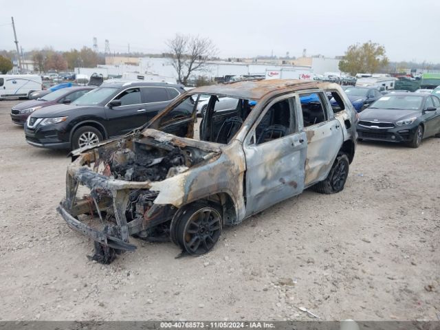 1C4RJFAG8LC158642 Jeep Grand Cherokee Laredo E 4x4