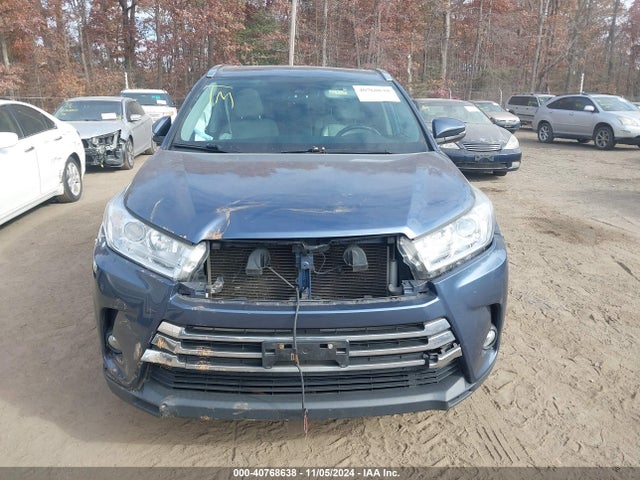 Toyota Highlander Xle 2018 5TDJZRFH3JS857696 Image 12