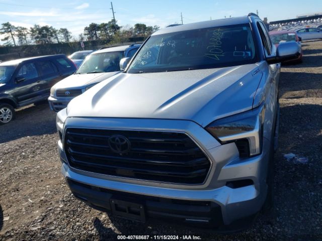 7SVAAABA2PX001655 Toyota Sequoia Sr5