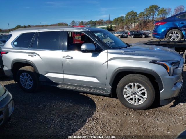 7SVAAABA2PX001655 Toyota Sequoia Sr5