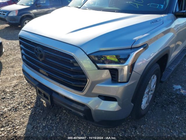 7SVAAABA2PX001655 Toyota Sequoia Sr5