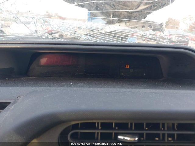 Toyota Prius C Two 2015 JTDKDTB32F1099381 Image 15