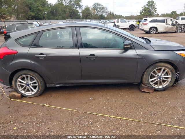 Ford FOCUS SE 2016 1FADP3K23GL339170 Image 13