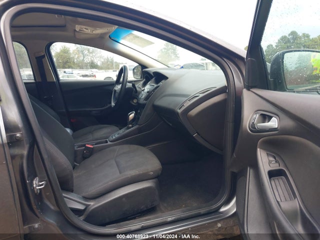 Ford FOCUS SE 2016 1FADP3K23GL339170 Image 5