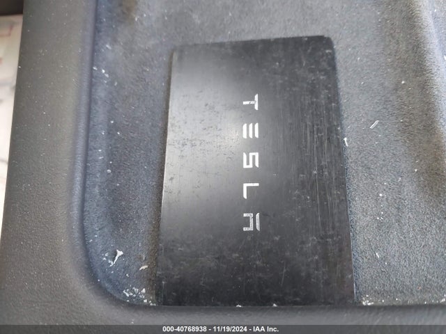 2024 TESLA MODEL Y 7SAYGDEE0RA326048 Photo 10