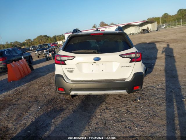 4S4BTANC2R3237136 Subaru Outback Limited