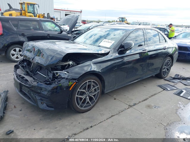 Mercedes-Benz E 350 2022 W1KZF8DB8NB091665 Image 2