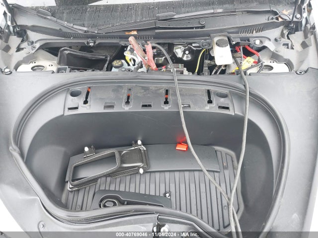 2024 TESLA MODEL 3 5YJ3E1EA6RF756128 Photo 9