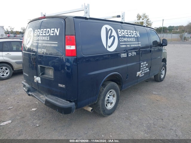Chevrolet Express 2500 Work Van 2018 1GCWGAFP5J1291803 Image 4