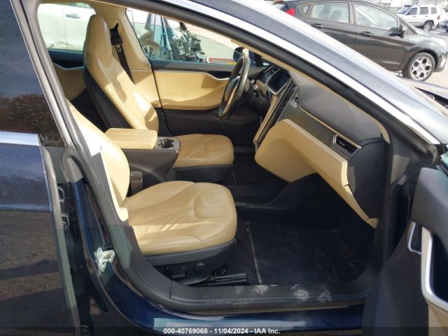 2013 TESLA MODEL S 5YJSA1CN3DFP08883 Photo 4