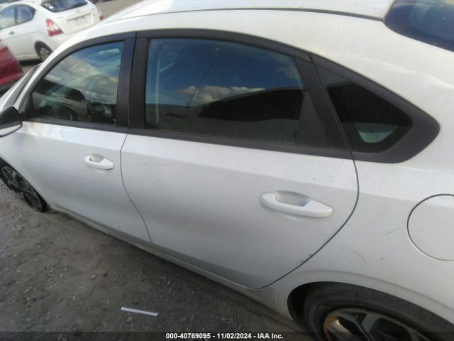 3KPF24AD0ME340131 KIA Forte Lxs