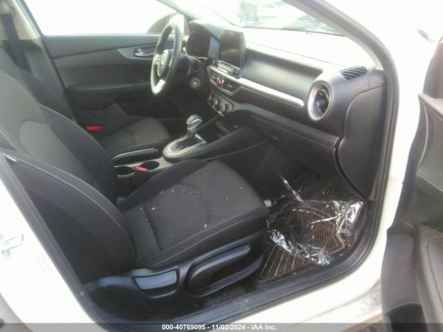 3KPF24AD0ME340131 KIA Forte Lxs