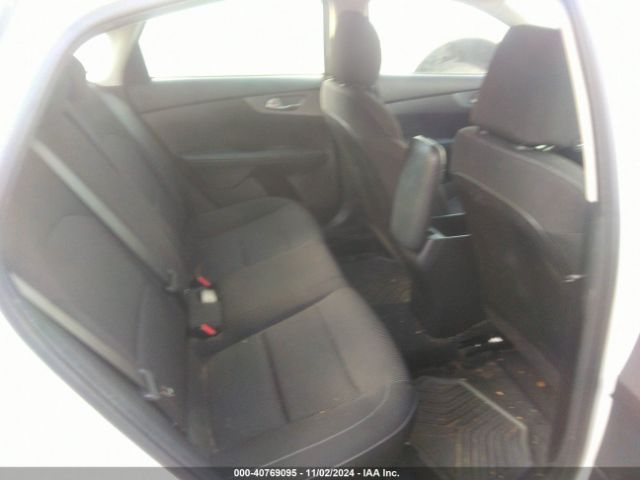 3KPF24AD0ME340131 KIA Forte Lxs