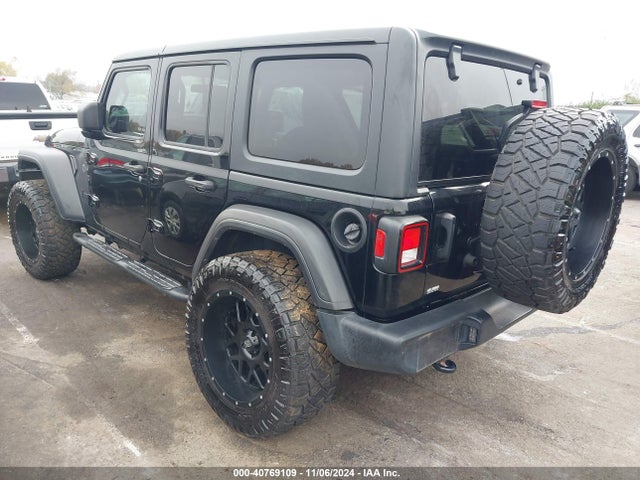1C4HJXDG9MW518918 Jeep Wrangler Unlimited Sport Altitude 4x4